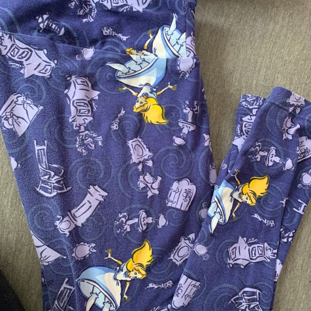 Lula Roe Alice in Wonderland Leggings
